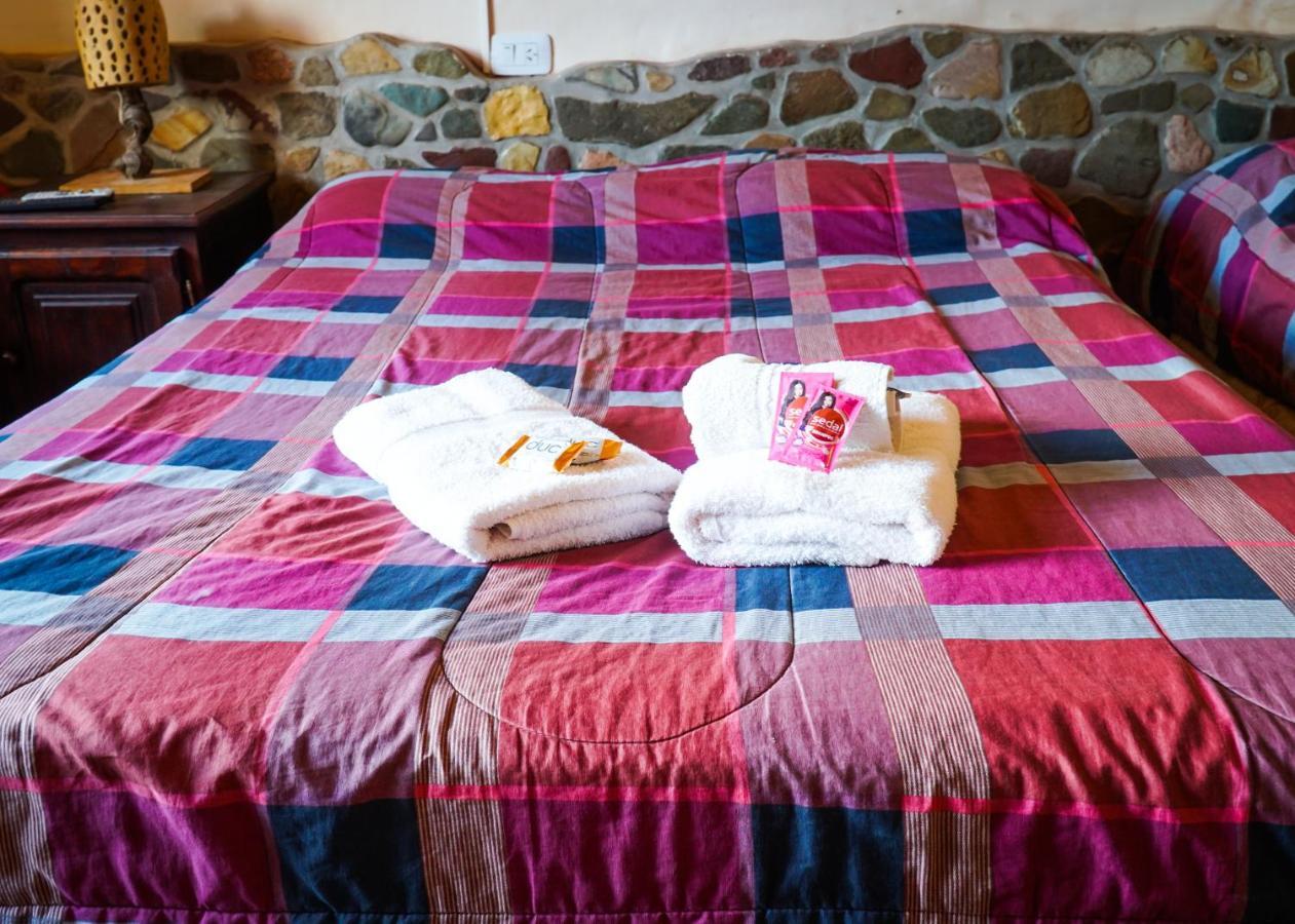 Tierra Andina Hostal Y Cabanas Tilcara Exterior photo